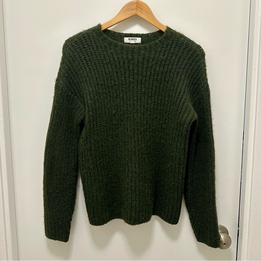 BB Dakota green knit sweater